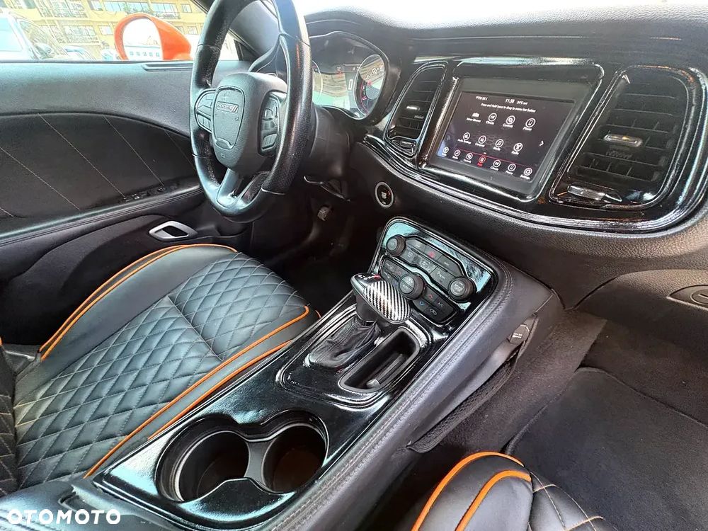Dodge Challenger 5.7 R/T - 10