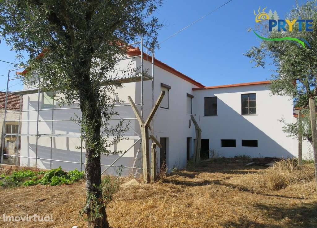 Excelente moradia na localidade da Quintã, perto do Rio - Grande imagem: 5/38