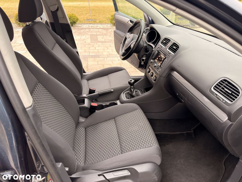 Volkswagen Golf - 5