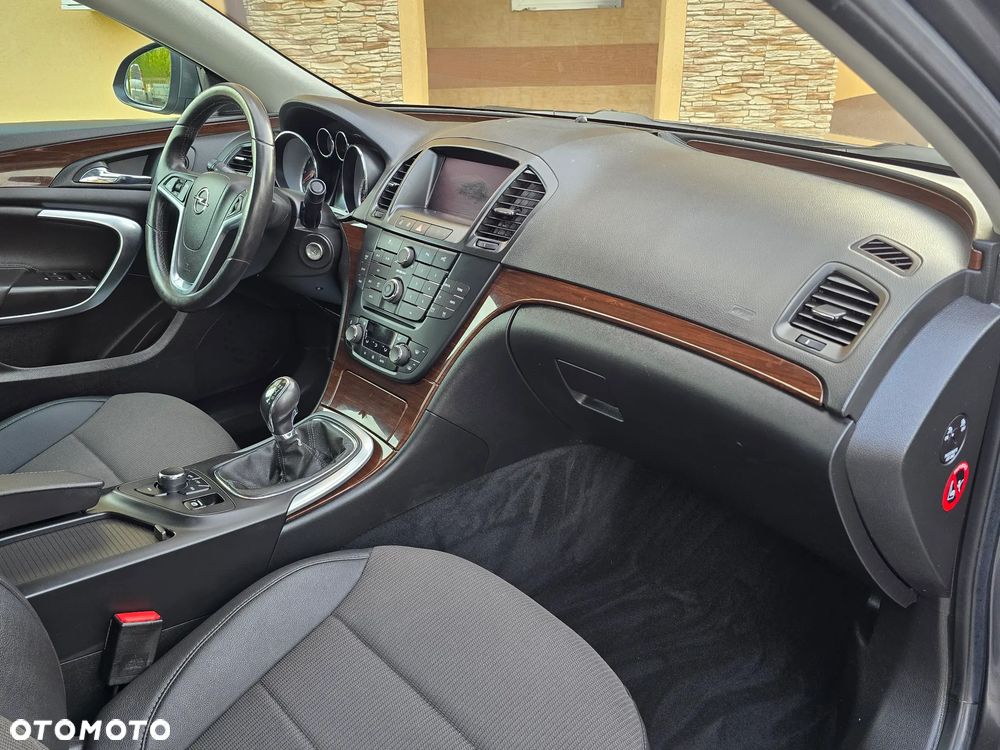 Opel Insignia 1.8 Cosmo - 24