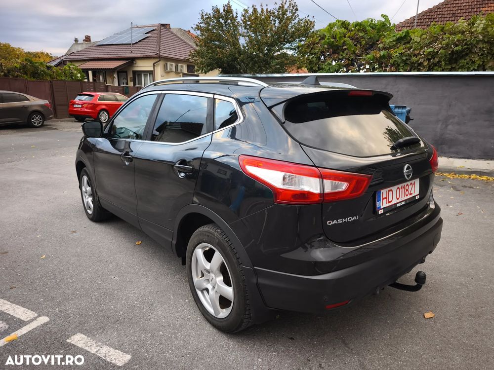 Nissan Qashqai 1.6 DCI Xtronic TEKNA+ - 4