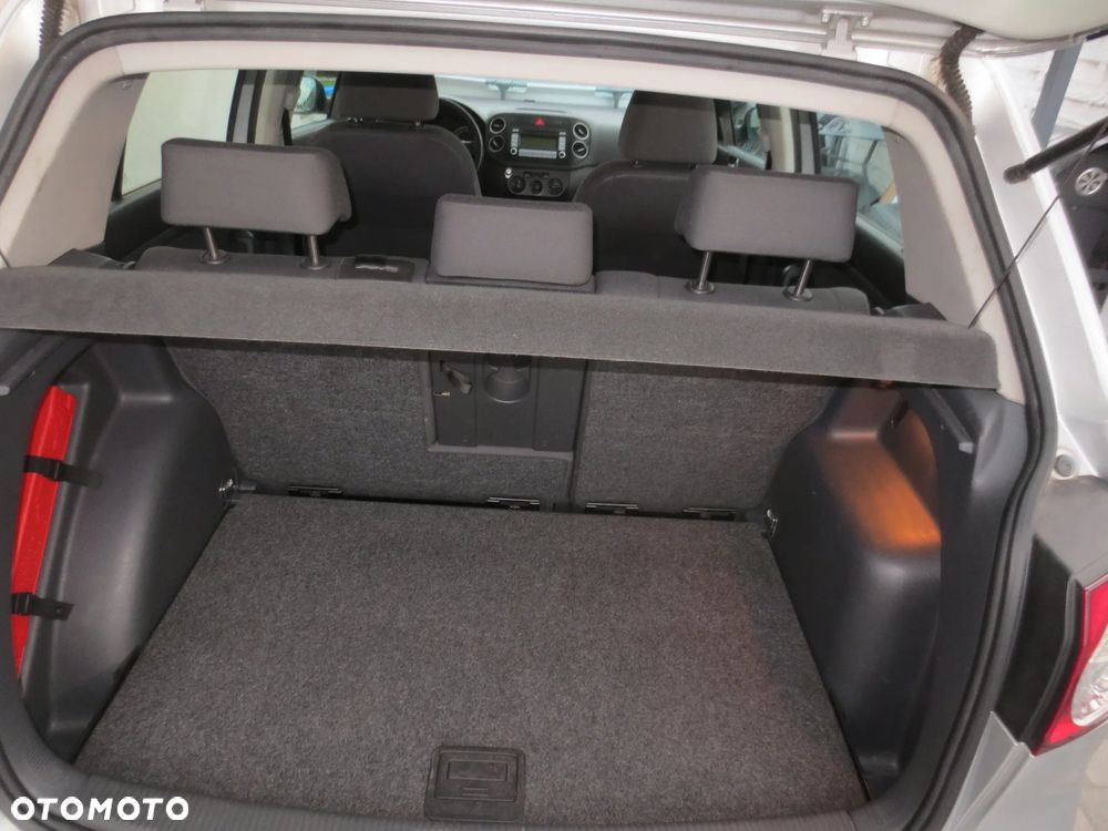 Volkswagen Golf Plus 1.9 TDI DPF Trendline DSG - 9