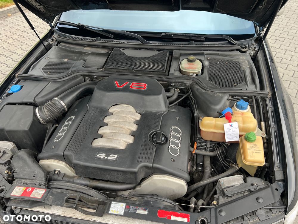 Audi S8 - 24