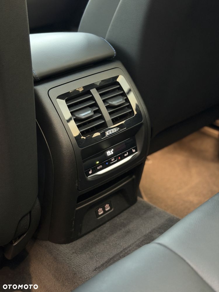 BMW X3 xM40i mHEV - 20