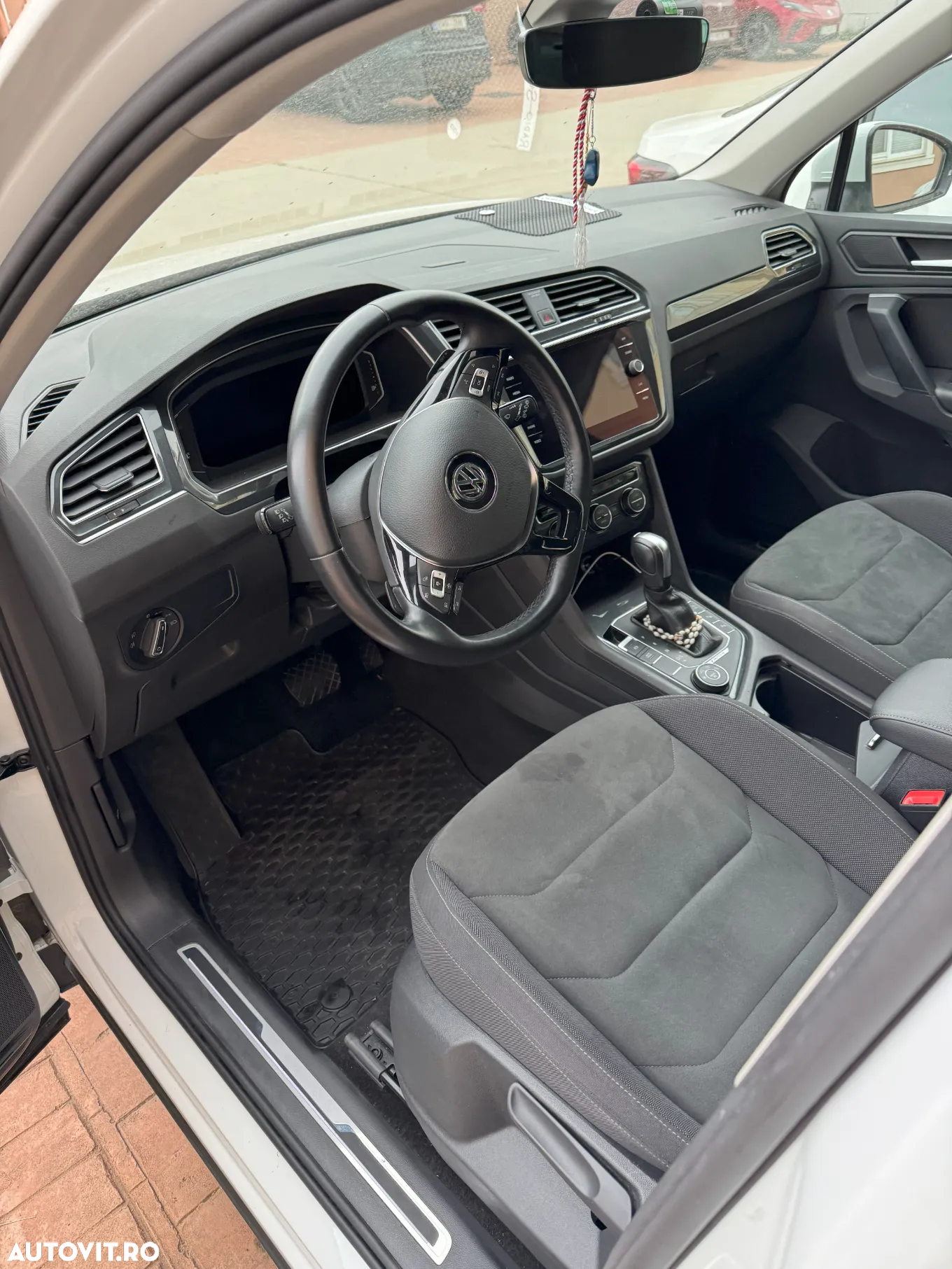 Volkswagen Tiguan 2.0 TDI 4Mot DSG Highline - 6
