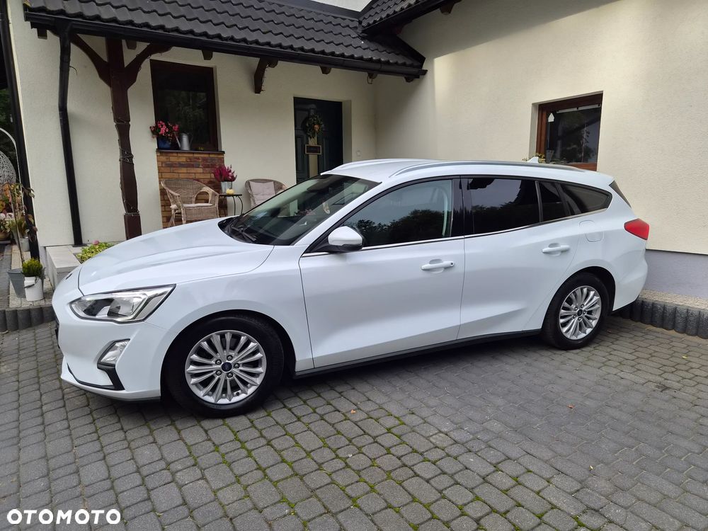 Ford Focus 1.5 EcoBlue Start-Stopp-System TITANIUM - 28