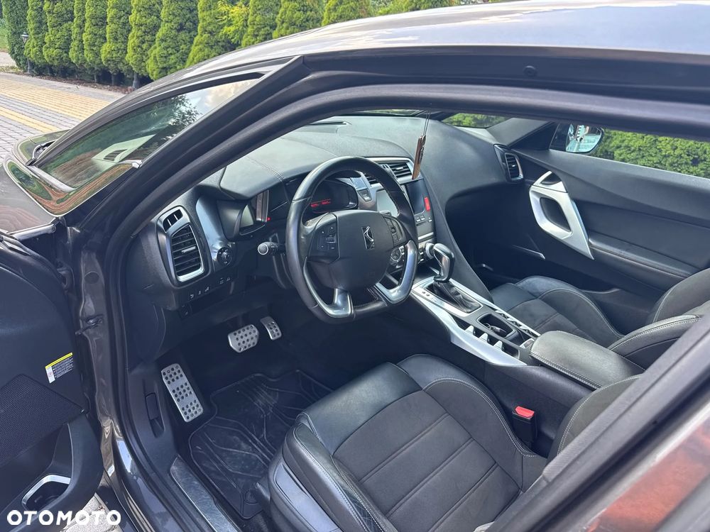 DS Automobiles DS 5 - 10