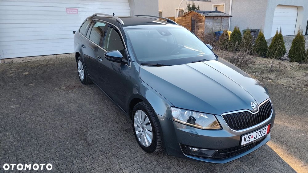 Skoda Octavia 2.0 TDI DSG Ambition - 29