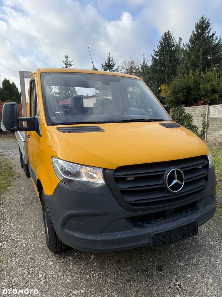Mercedes-Benz Sprinter - 2