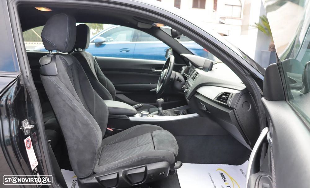 BMW 218 d Coupe Pack M - 12