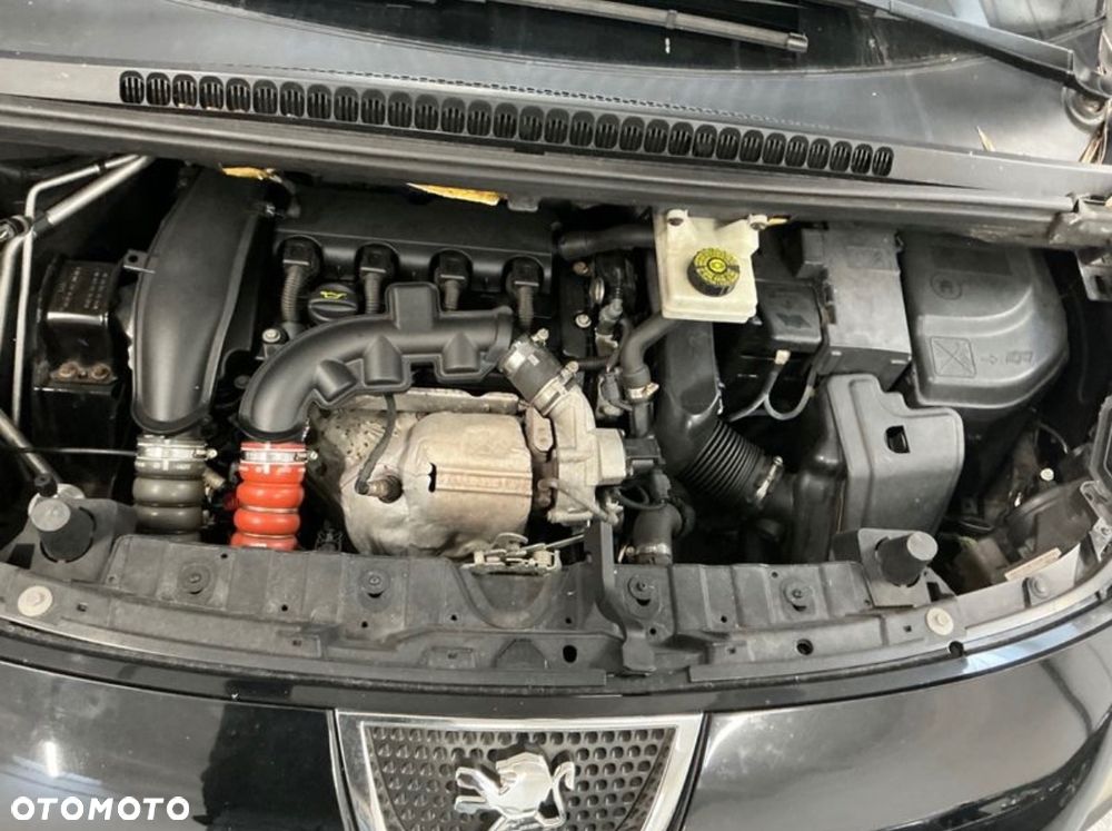 Peugeot 3008 1.6 THP Allure - 8