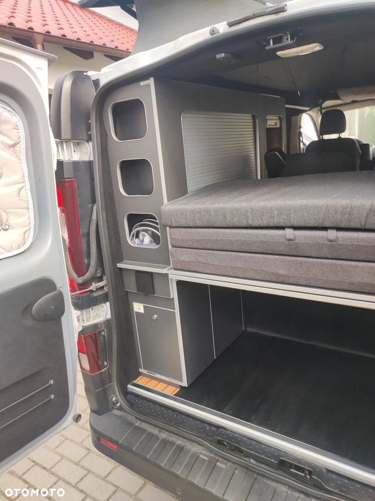 Renault Trafic long - 16