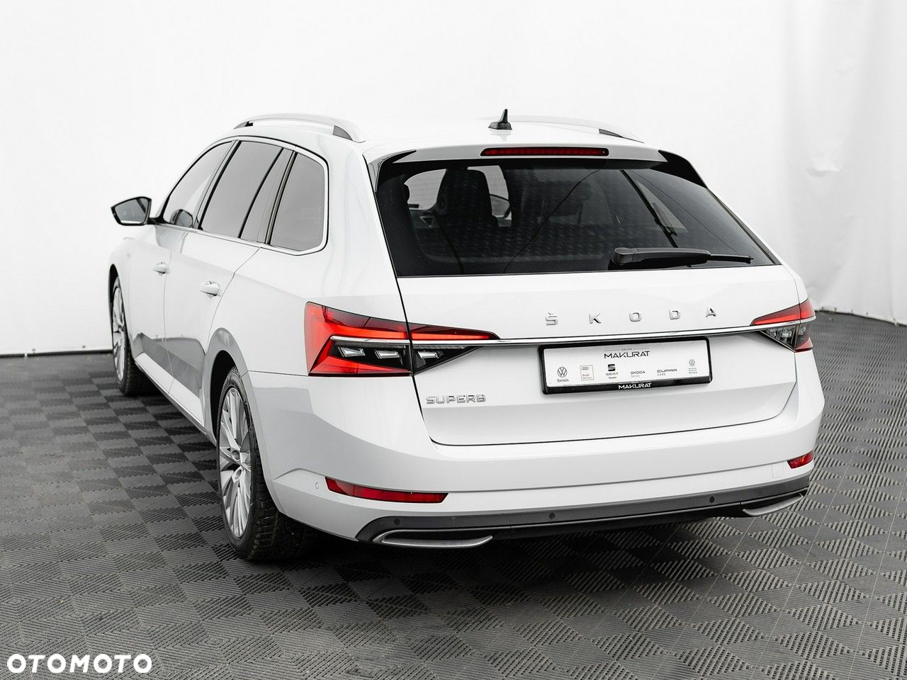 Skoda Superb 2.0 TDI SCR L&K DSG - 5