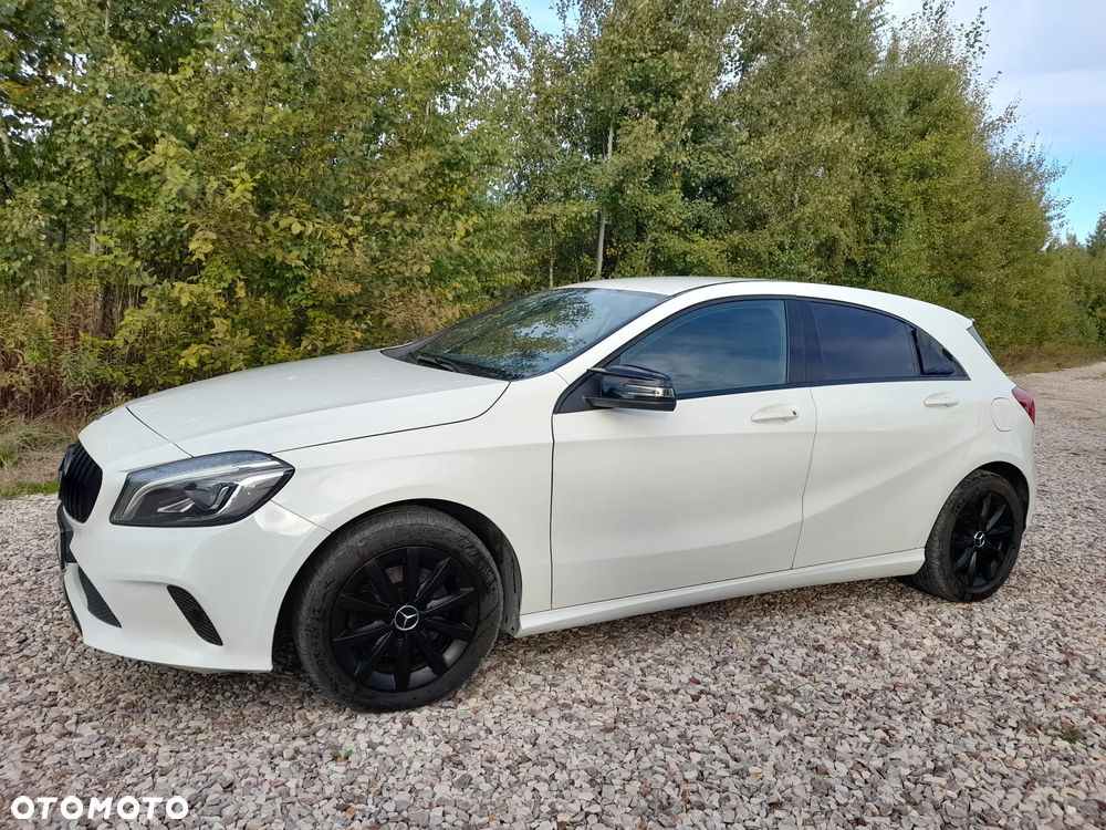 Mercedes-Benz Klasa A 180 7G-DCT AMG Line - 32