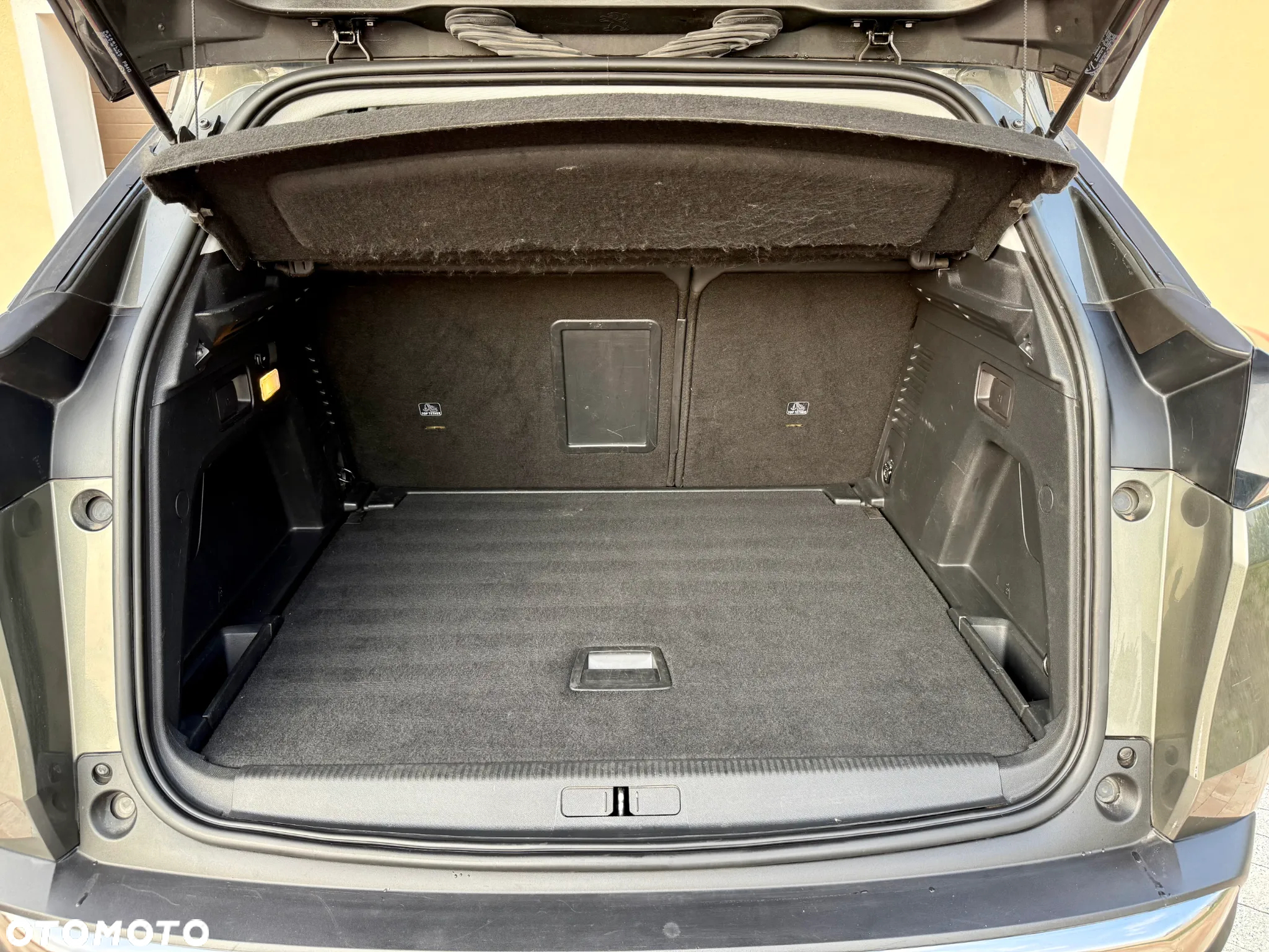 Peugeot 3008 1.5 BlueHDi Allure S&S - 23