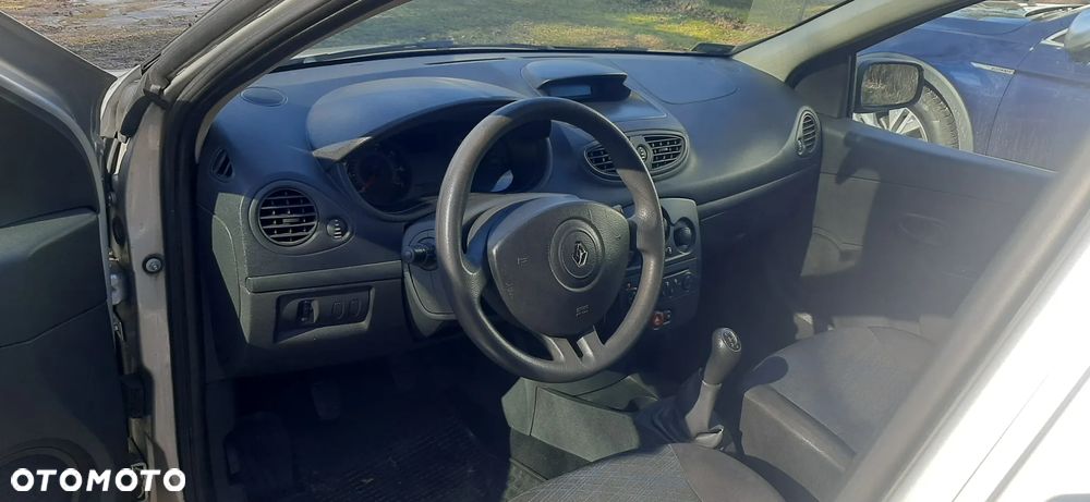 Renault Clio 1.2 16V Alize Euro5 - 10