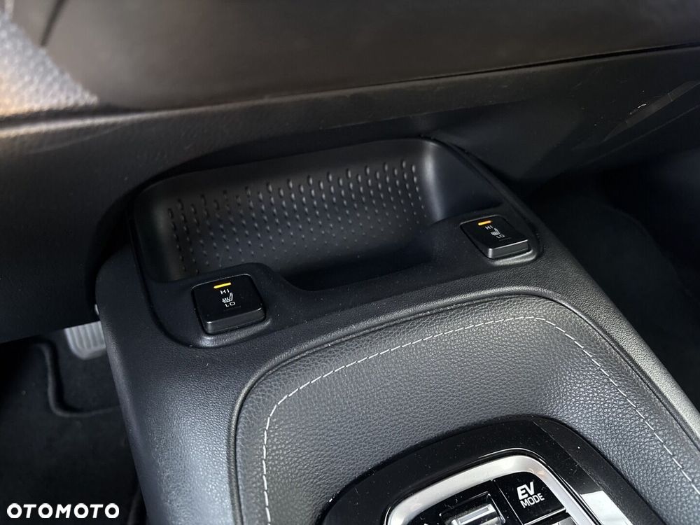 Toyota Corolla 2.0 Hybrid Comfort - 20