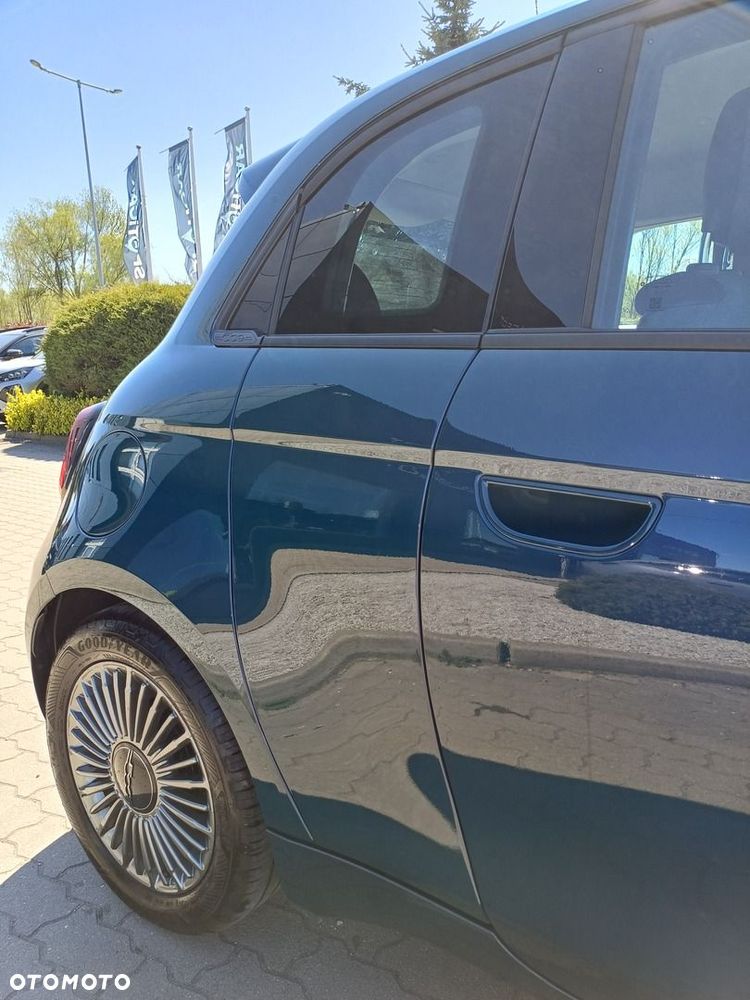 Fiat 500e - 11