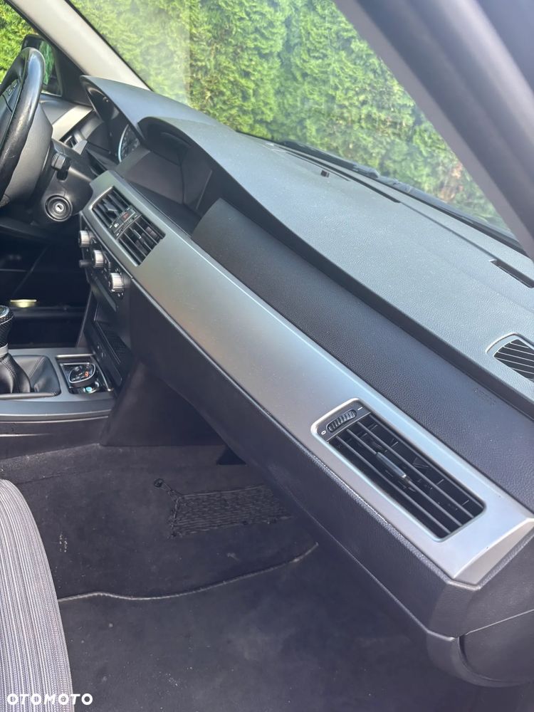 BMW Seria 5 - 12