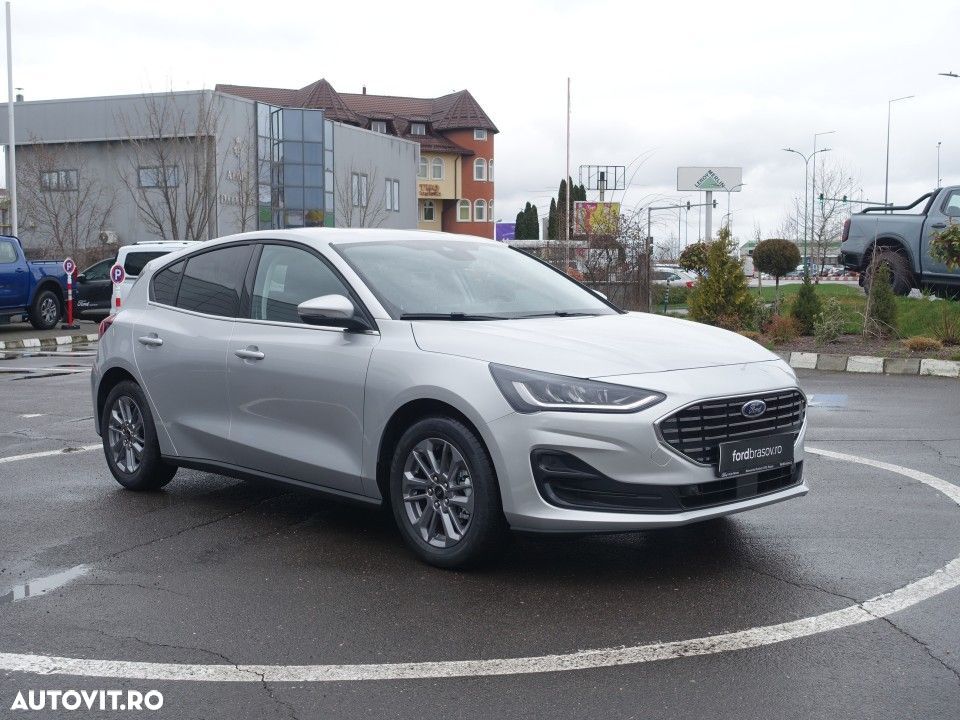 Ford Focus - 7