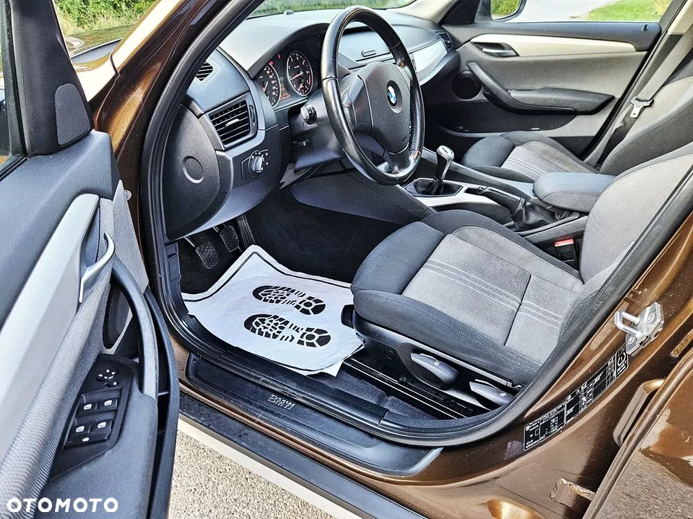 BMW X1 sDrive18i - 17