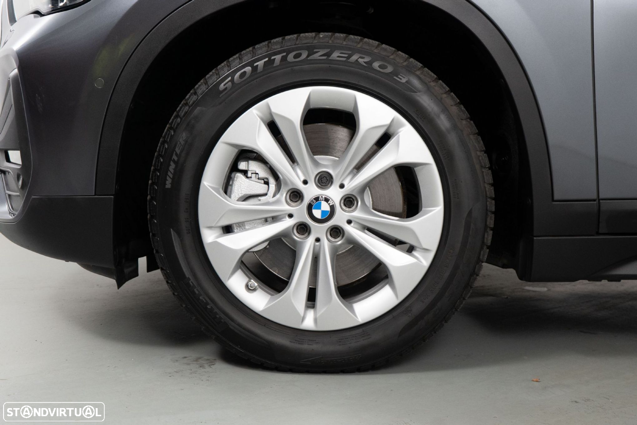 BMW X1 25 e xDrive Corporate Edition - 19