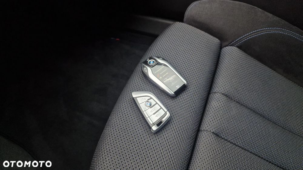 BMW Seria 5 520d xDrive M Sport sport - 26