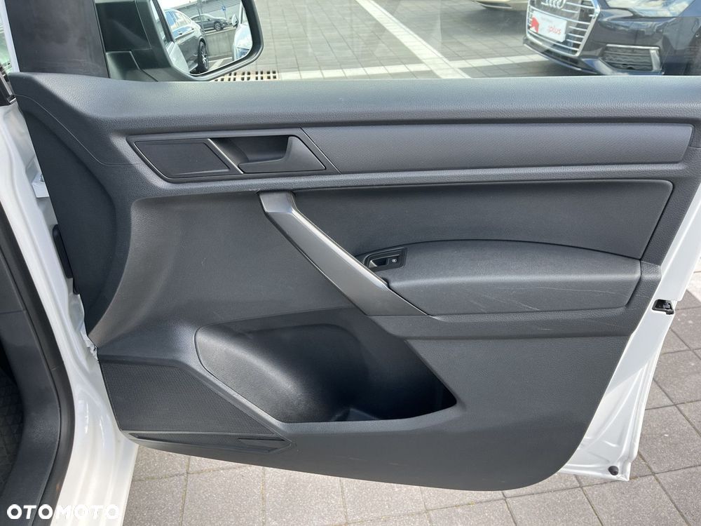 Volkswagen Caddy FURGON MAXI Standard 2.0 TDI 75 kW 5-G - 19