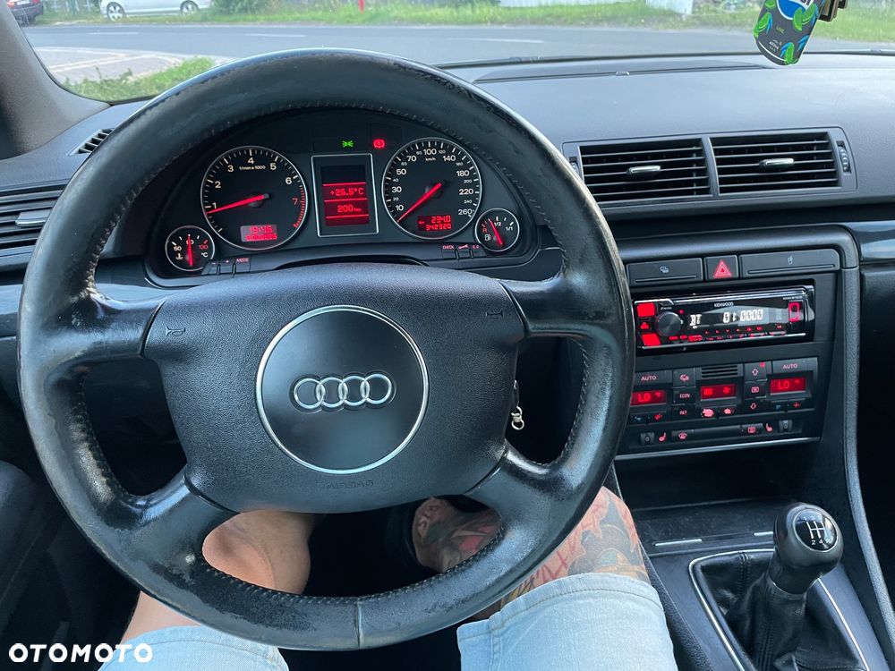 Audi A4 ver-2-0 - 11