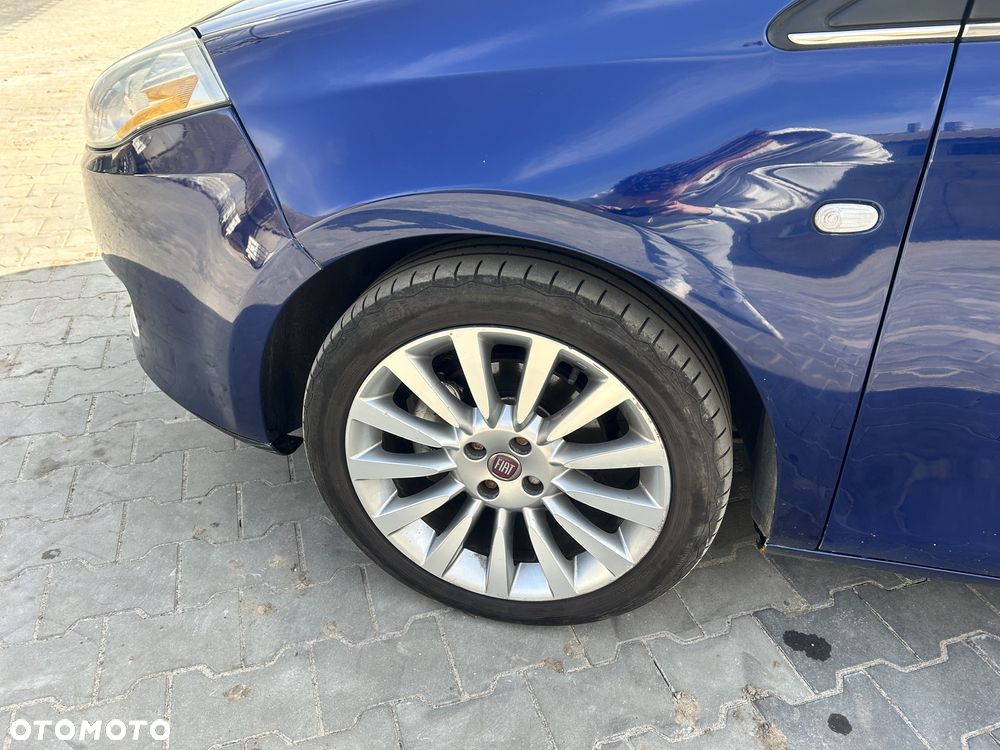 Fiat Bravo 1.9 Multijet Estiva Blue&Me - 19