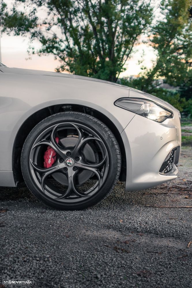 Alfa Romeo Giulia 2.0 T Veloce Ti Q4 AT8 - 25