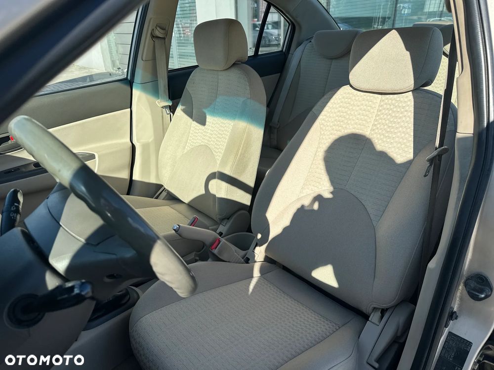 Hyundai Accent 1.4 Classic - 12