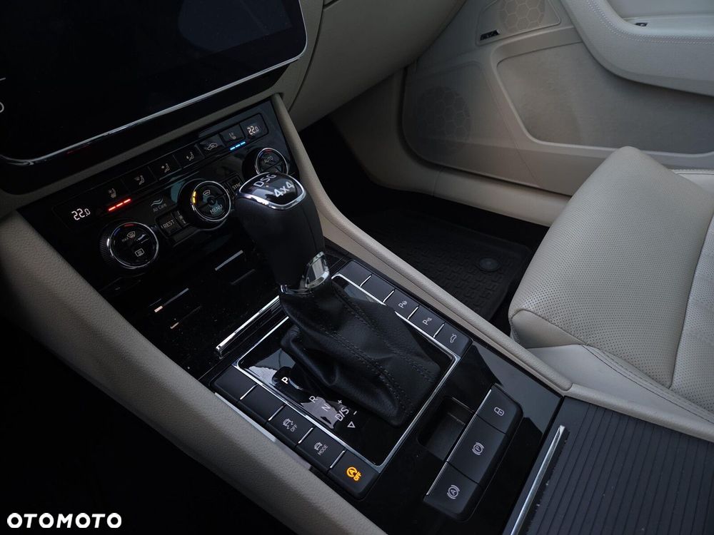 Skoda Superb 2.0 TSI 4x4 L&K DSG - 16