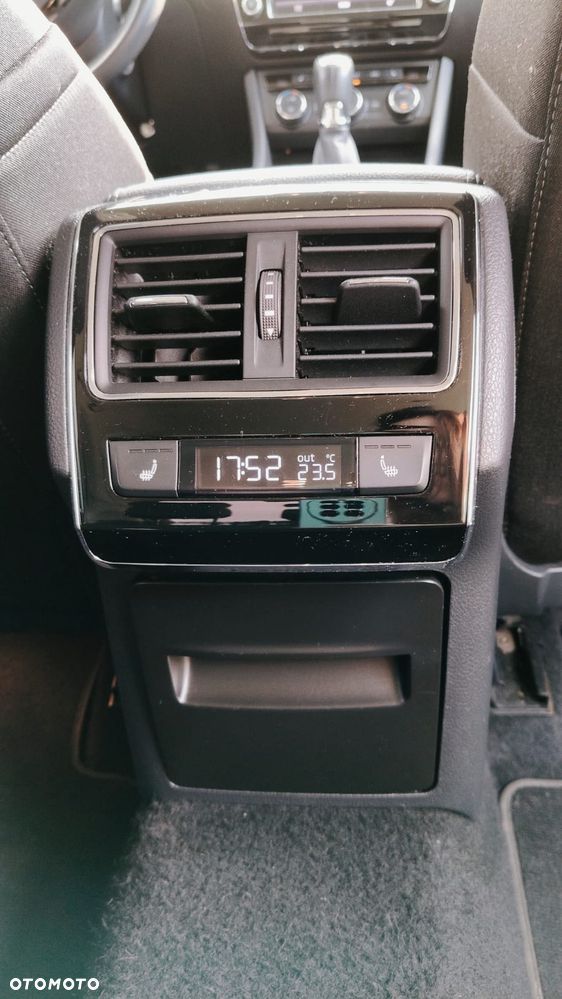 Skoda Superb 2.0 TDI Style DSG - 8