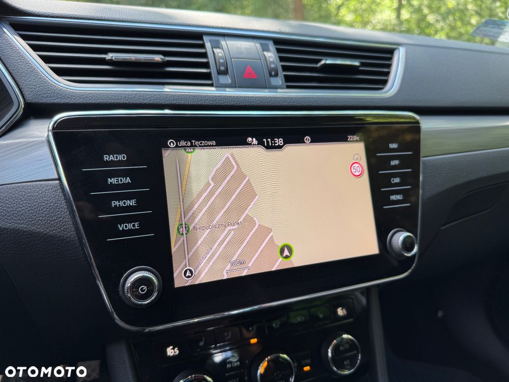 Skoda Superb 2.0 TDI SCR 4x4 Style DSG - 9