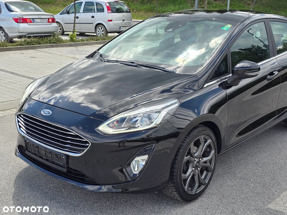 Ford Fiesta 1.1 S&S TITANIUM - 17