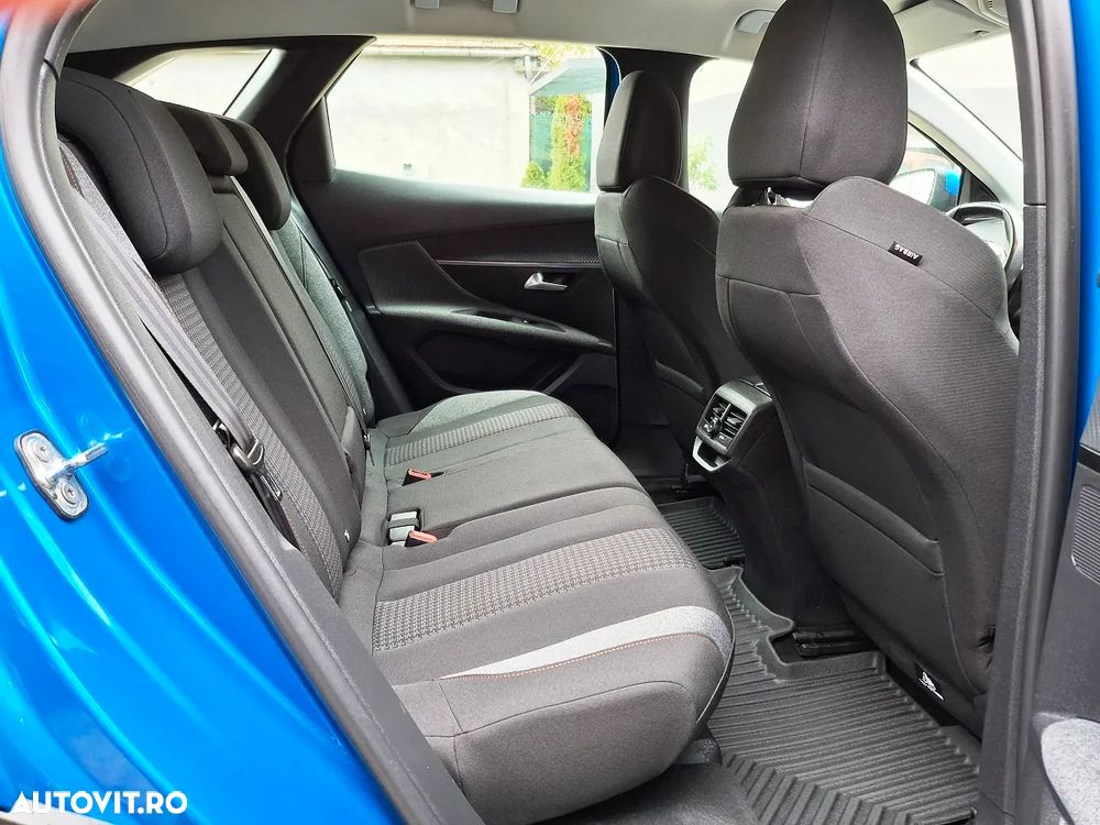 Peugeot 3008 1.5 BlueHDI 130 EAT8 Active Pack - 11
