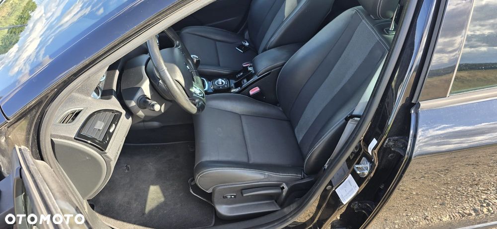 Renault Megane TCe 130 Bose Edition - 12