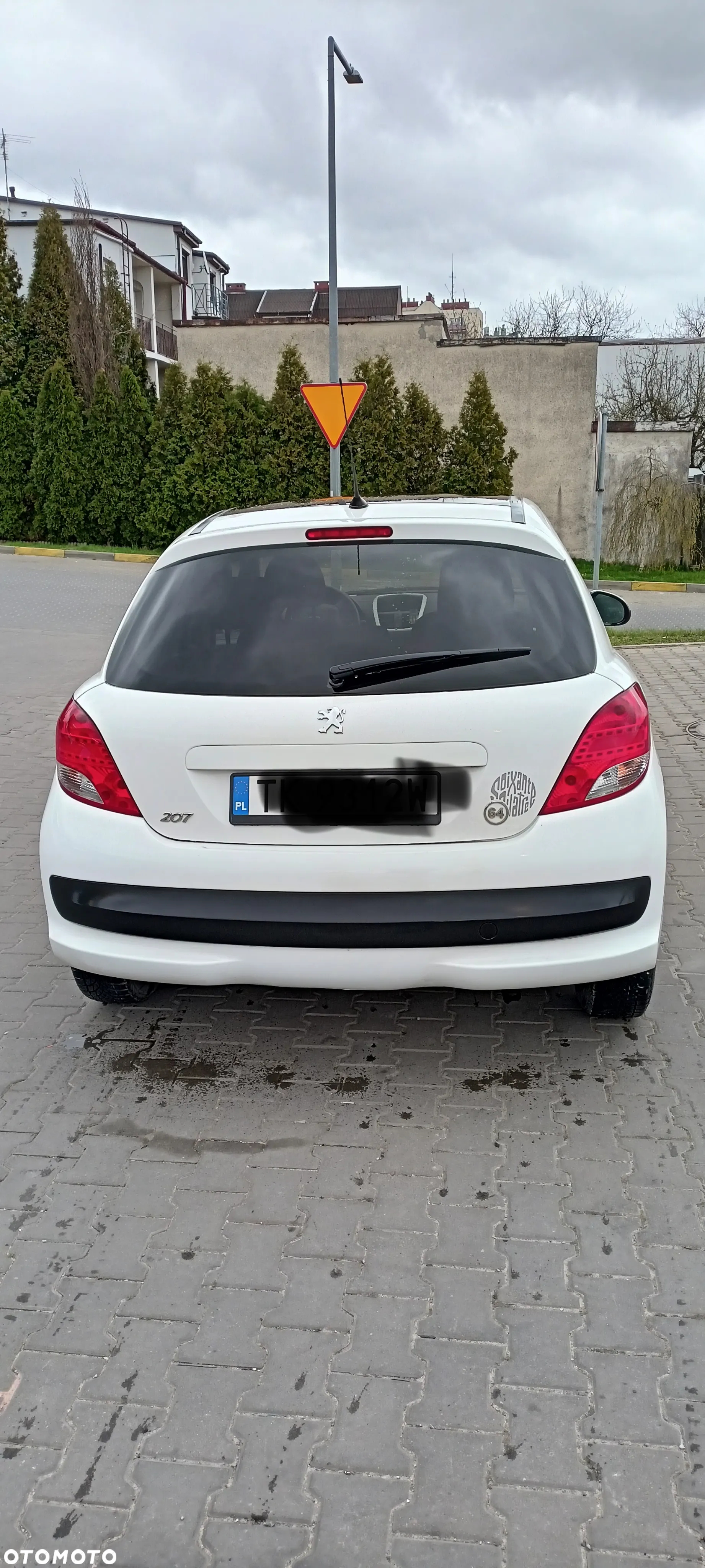 Peugeot 207 - 3