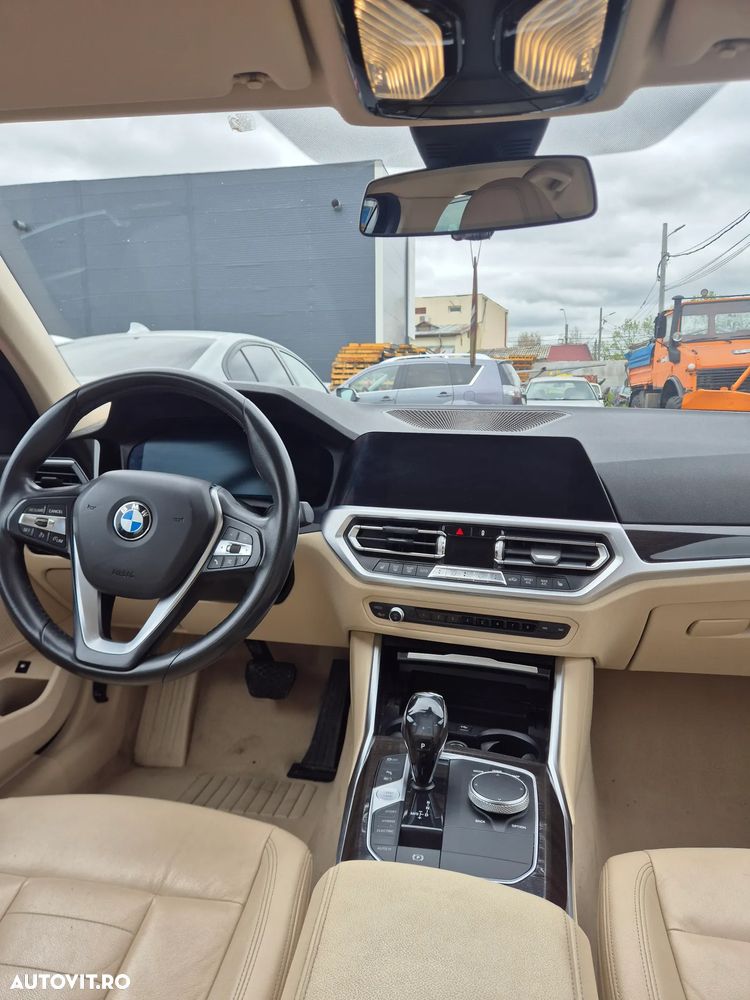 BMW Seria 3 330e Aut. - 9