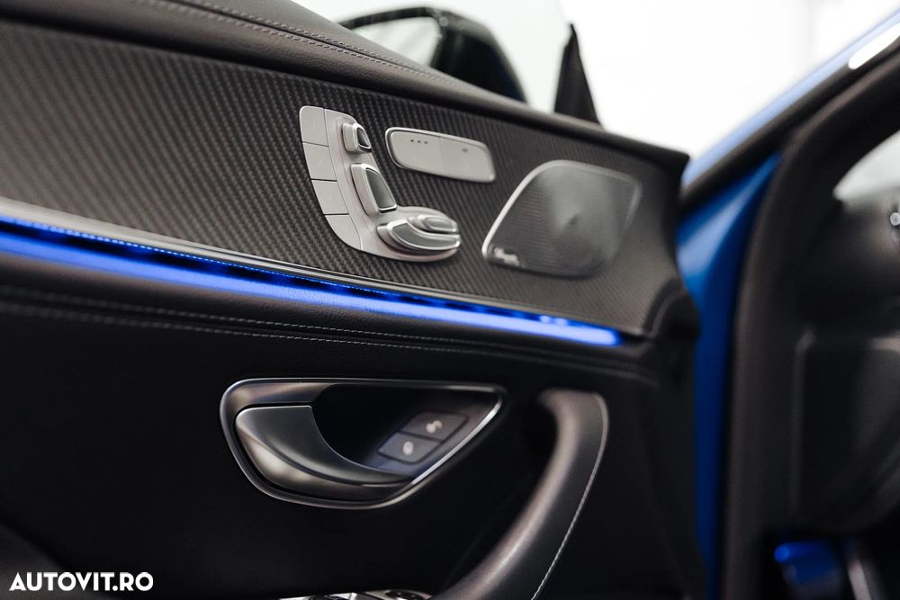 Mercedes-Benz AMG GT 53 4MATIC+ MHEV - 29