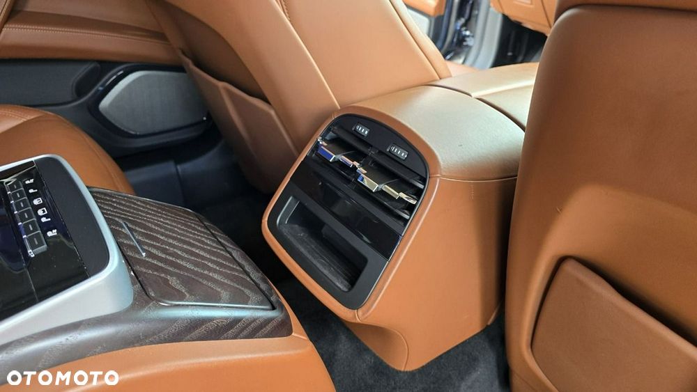 Maserati Quattroporte - 30