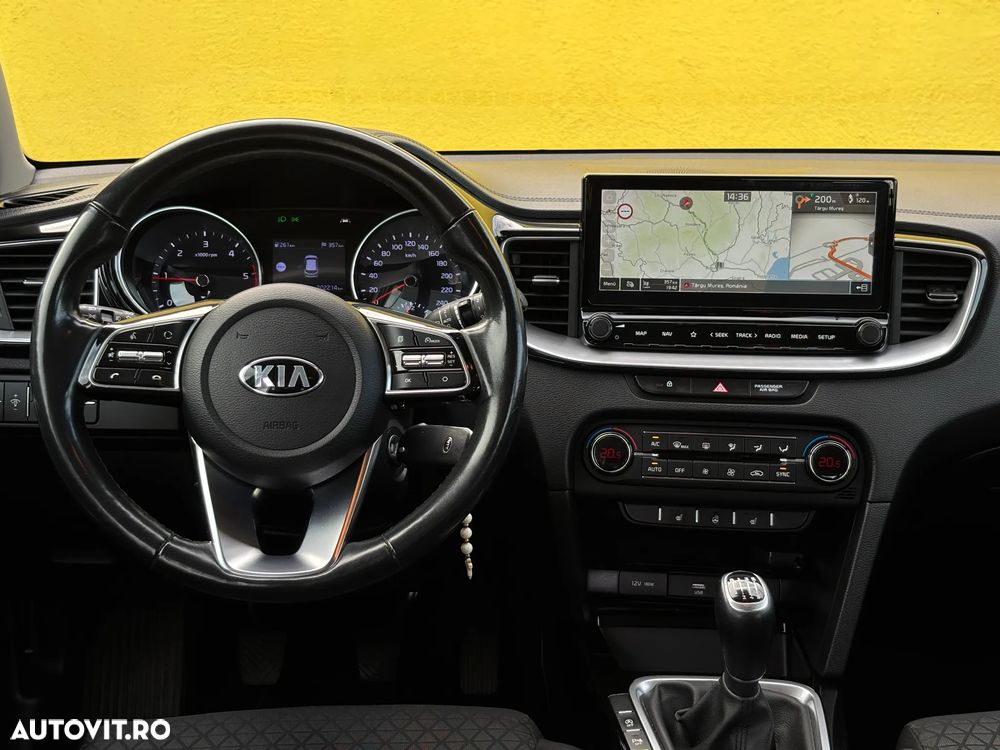 Kia Ceed - 7