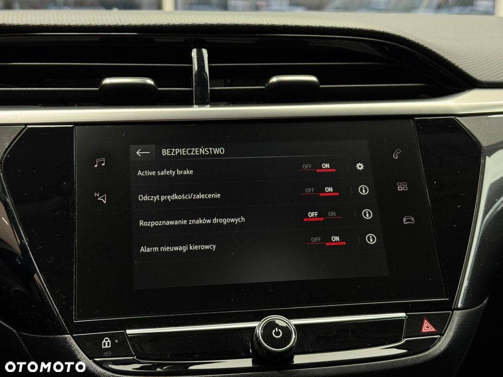 Opel Corsa 1.2 Elegance S&S - 34