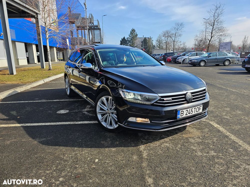 Volkswagen Passat - 1