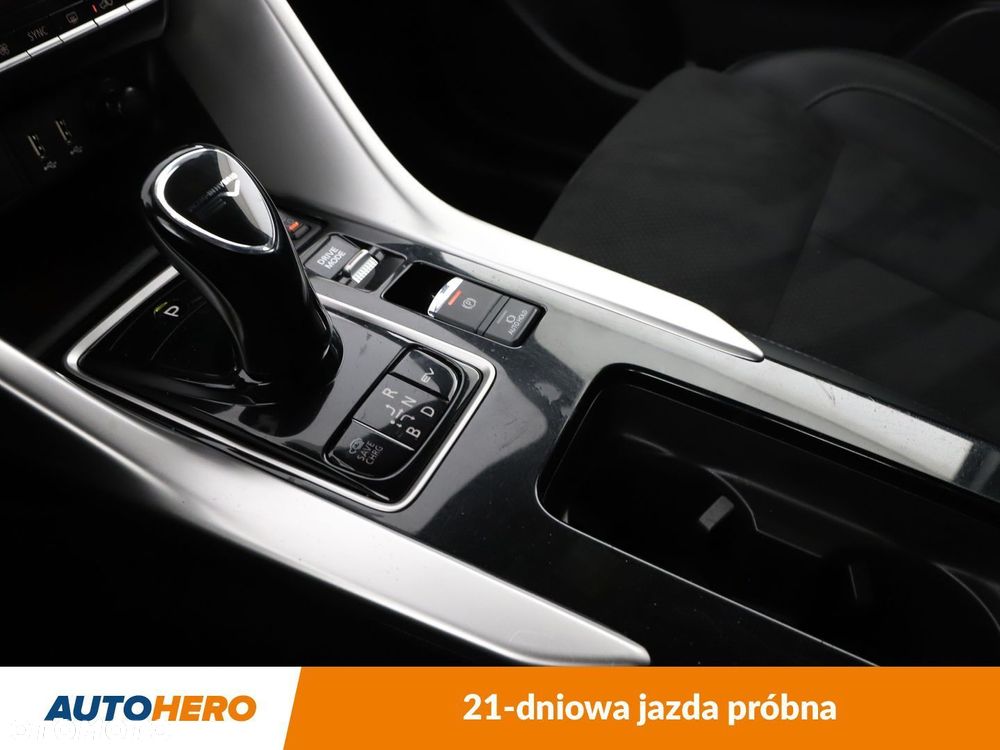 Mitsubishi Eclipse Cross - 26