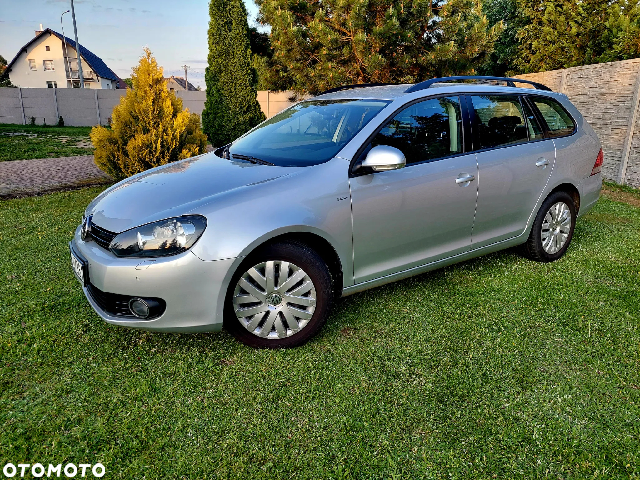 Volkswagen Golf 1.6 TDI DPF BlueMotion Technology Comfortline - 11