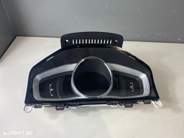 Ceasuri de bord P3 VOLVO XC60 S60 V60CC V60 31687361 36012798 - 1