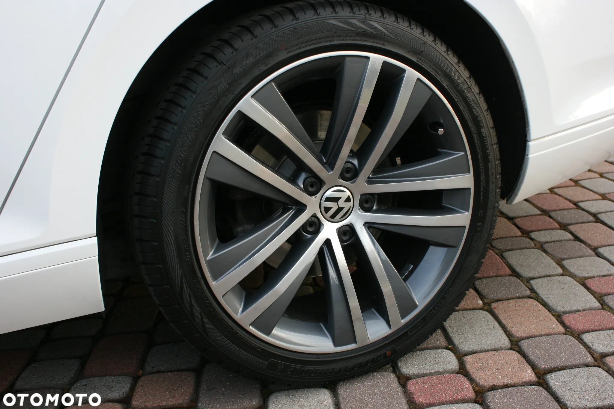 Volkswagen Passat 2.0 TDI Business DSG - 23