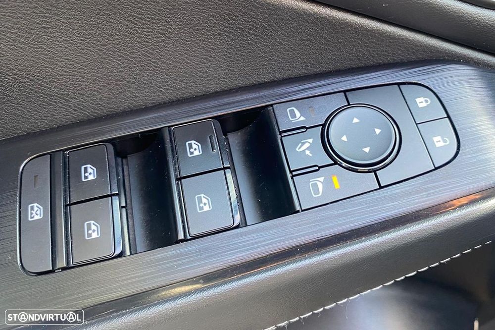 Nissan Qashqai 1.3 DIG-T N-Connecta Xtronic - 16